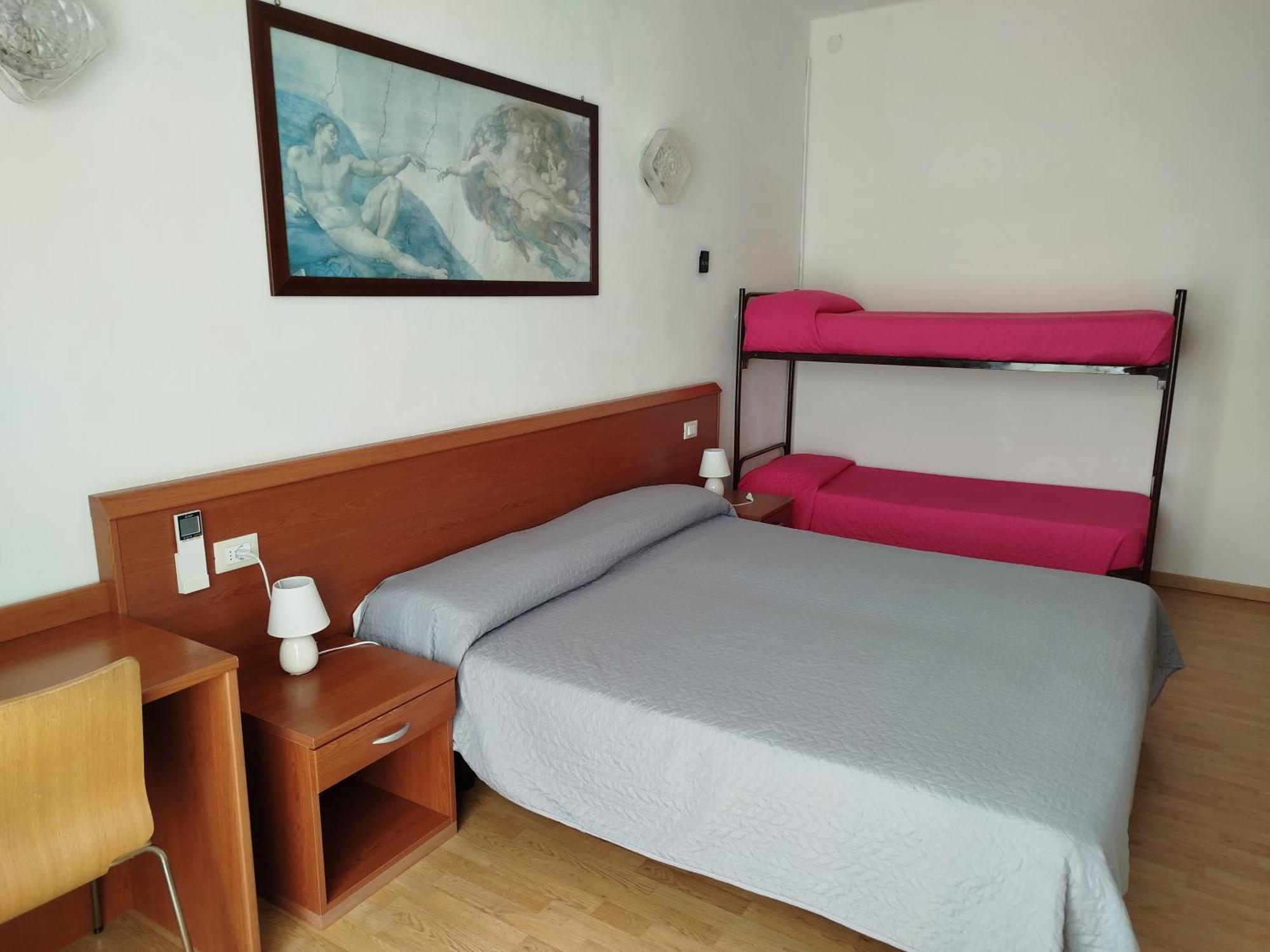Hotel Silva Frontemare Lido di Jesolo Esterno foto