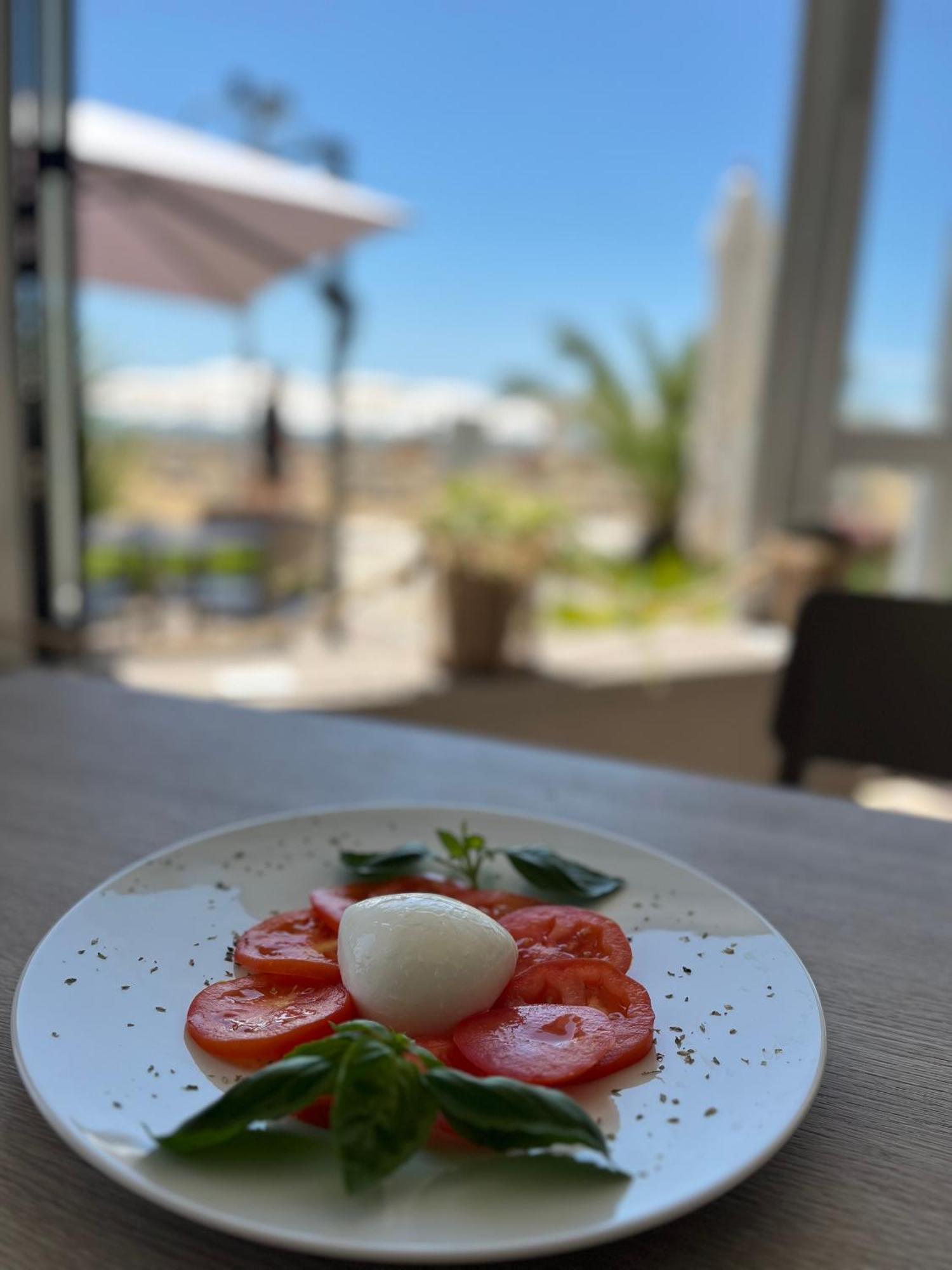 Hotel Silva Frontemare Lido di Jesolo Esterno foto