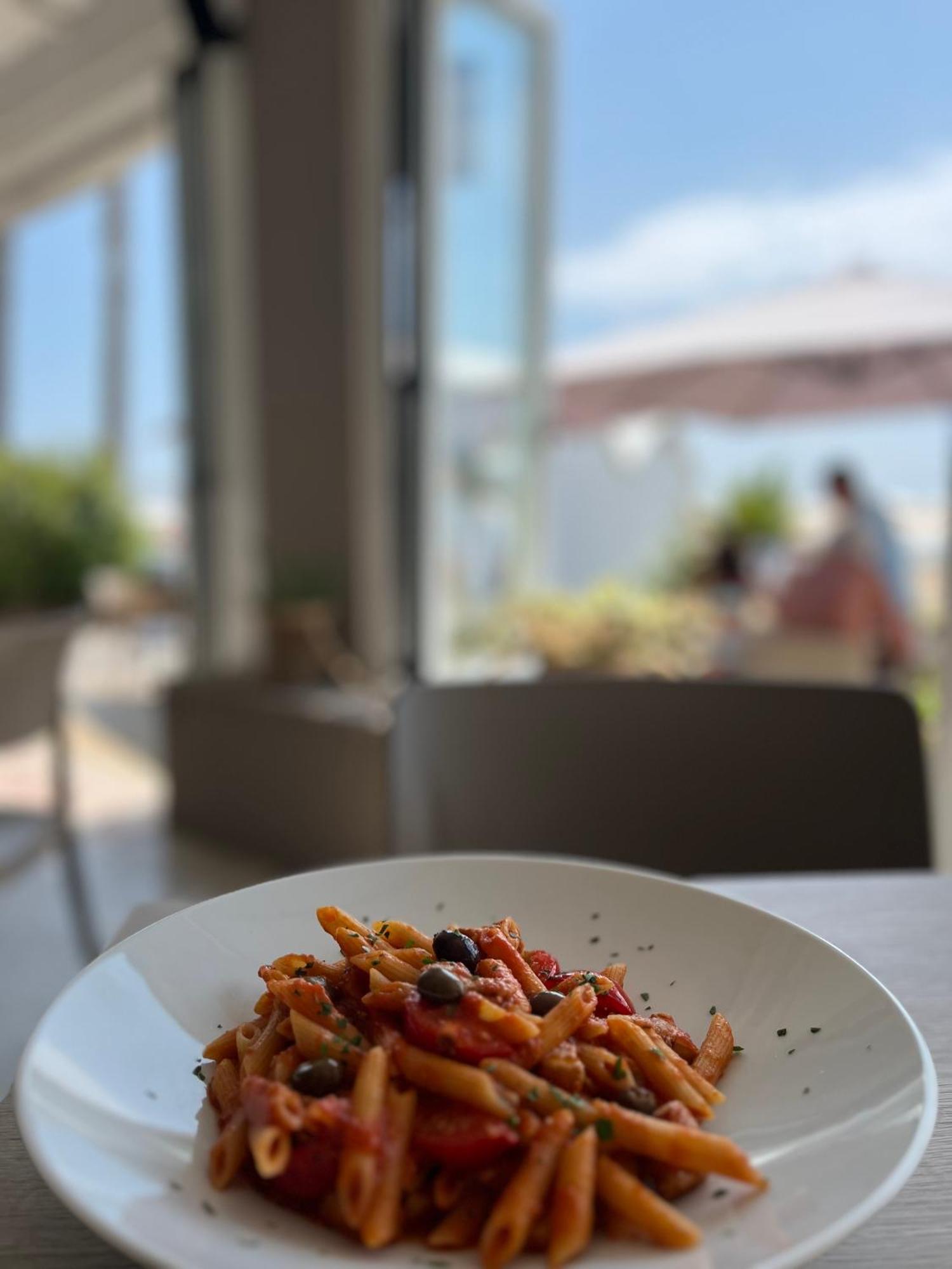 Hotel Silva Frontemare Lido di Jesolo Esterno foto