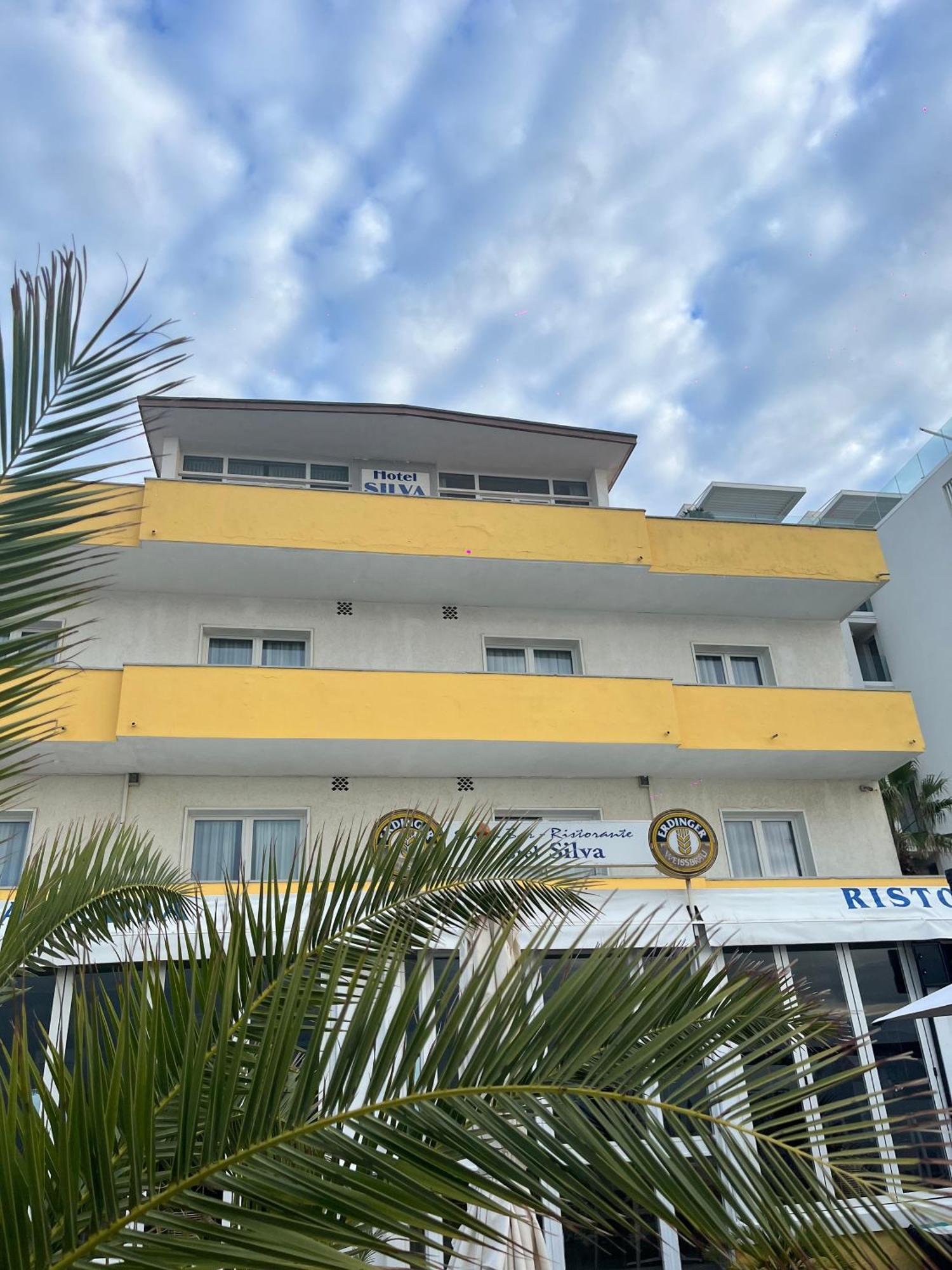 Hotel Silva Frontemare Lido di Jesolo Esterno foto